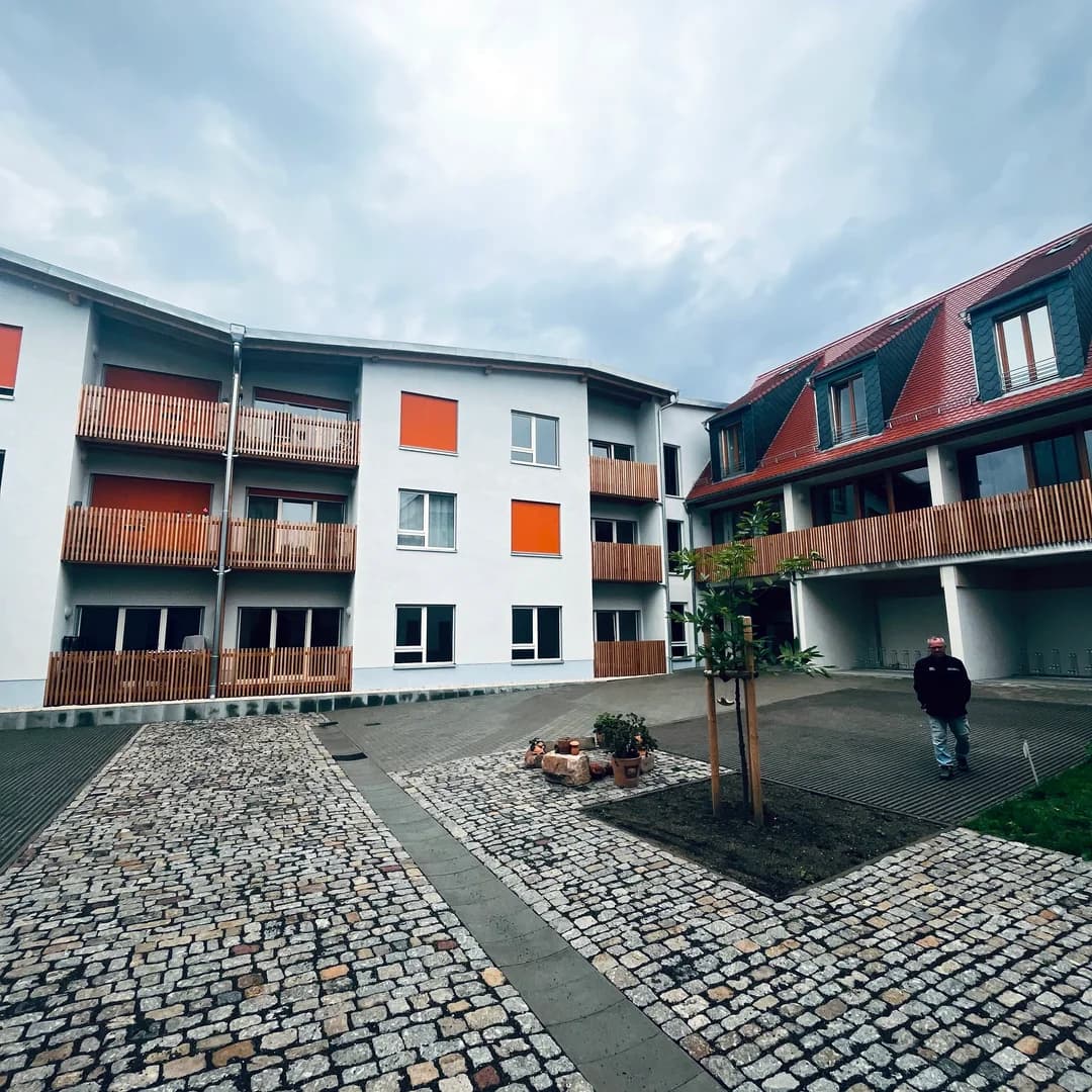 Wohnhof Naumburg image 1