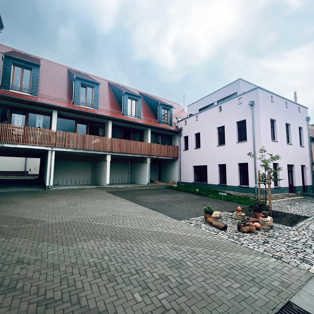 Wohnhof Naumburg image 1